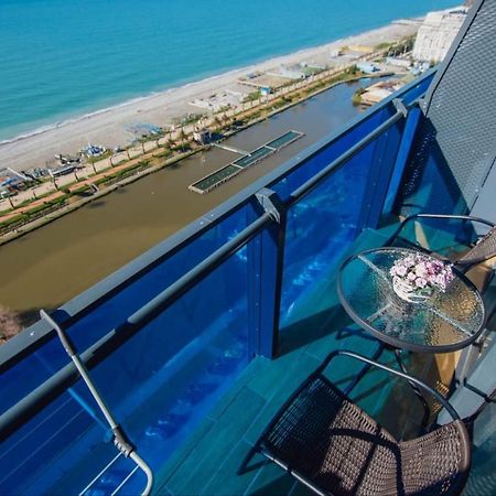 Royal Sea Breeze Apartments Batumi Exterior foto