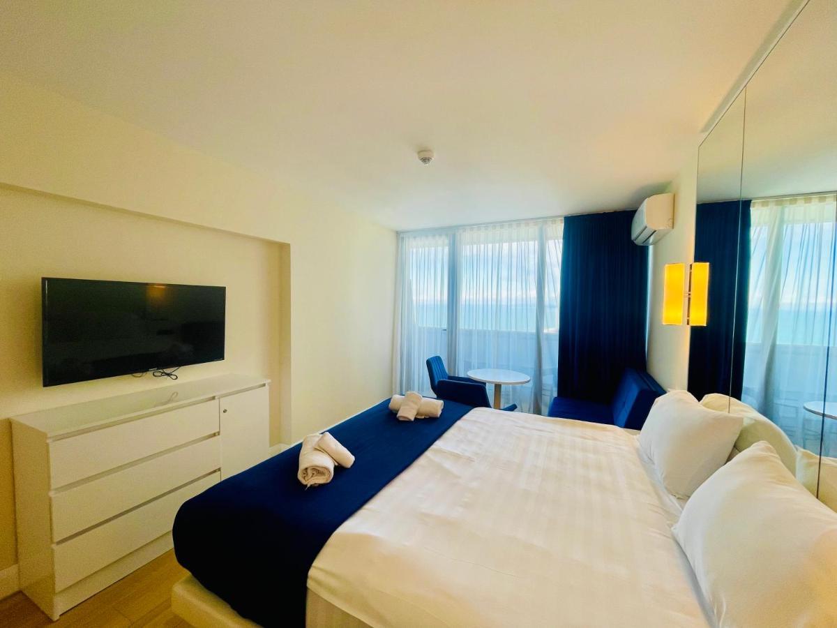 Royal Sea Breeze Apartments Batumi Exterior foto