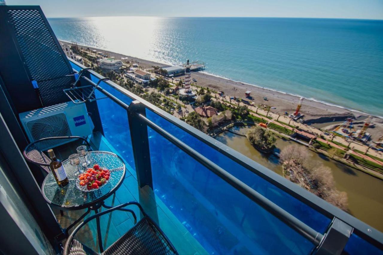 Royal Sea Breeze Apartments Batumi Exterior foto